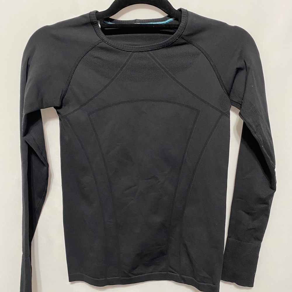 Ivivva Black Fly Tech Long Sleeve Top